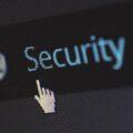 https://www.pexels.com/it-it/foto/logo-di-sicurezza-60504/